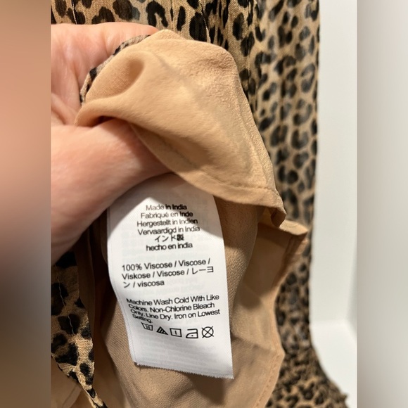 J. Crew Women’s Ruffle Button-up Shirt in Leopard-Print  Size 2 NEW - Picture 11 of 12